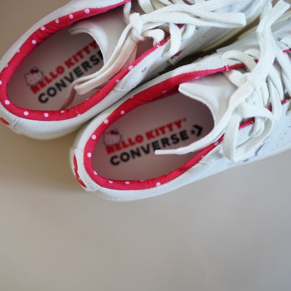 NEW! CONVERSE Hello Kitty x One Star Suede Low Top 'White' size 7 - Picture 6 of 7
